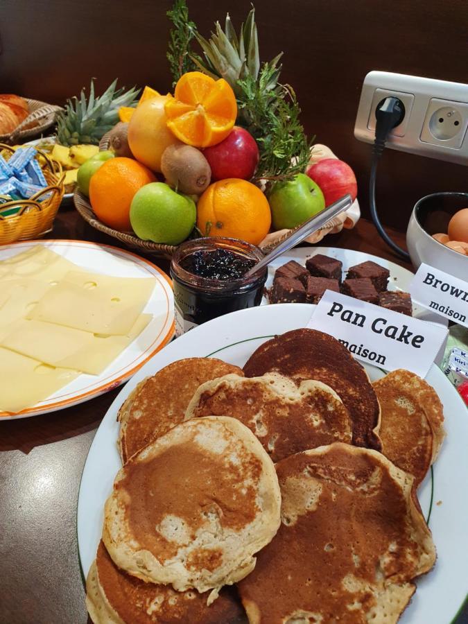 Contact Hotel Restaurant La Chaumiere Entre Orgeval Et Flins A13 Sortie 8 Les Mureaux Εξωτερικό φωτογραφία