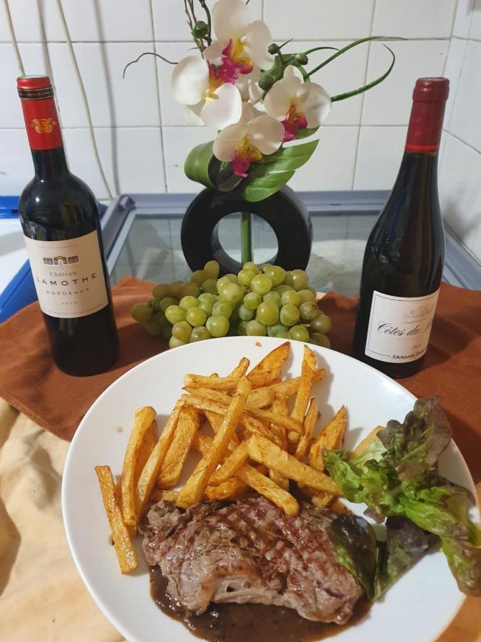 Contact Hotel Restaurant La Chaumiere Entre Orgeval Et Flins A13 Sortie 8 Les Mureaux Εξωτερικό φωτογραφία