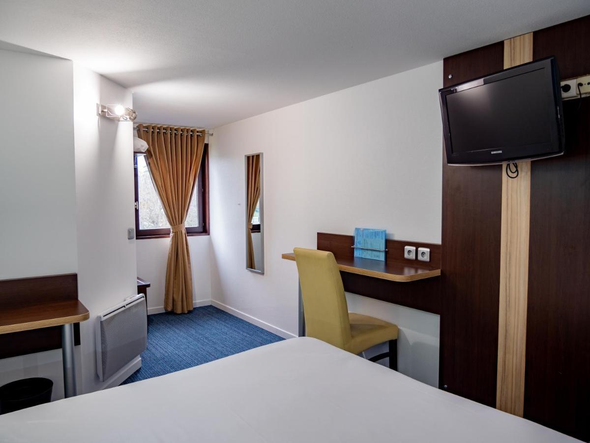 Contact Hotel Restaurant La Chaumiere Entre Orgeval Et Flins A13 Sortie 8 Les Mureaux Εξωτερικό φωτογραφία