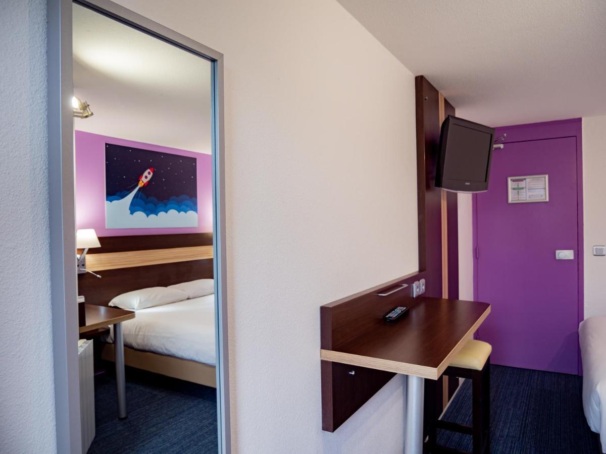 Contact Hotel Restaurant La Chaumiere Entre Orgeval Et Flins A13 Sortie 8 Les Mureaux Εξωτερικό φωτογραφία