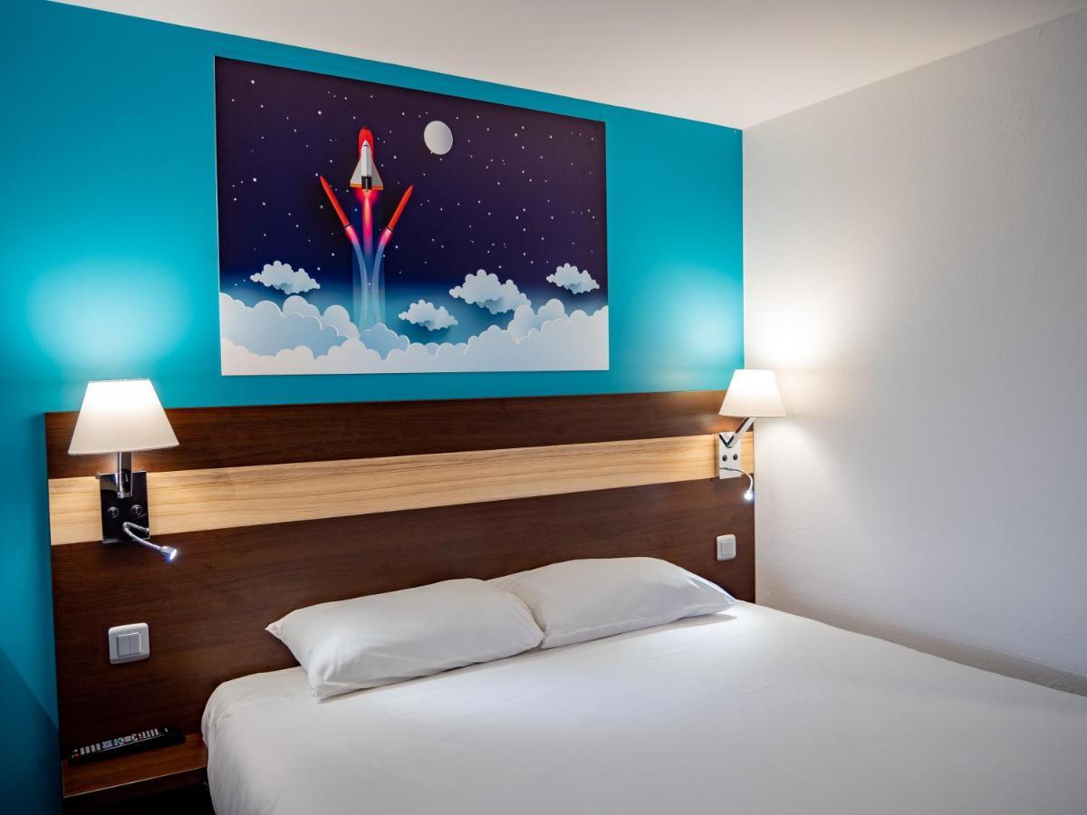 Contact Hotel Restaurant La Chaumiere Entre Orgeval Et Flins A13 Sortie 8 Les Mureaux Εξωτερικό φωτογραφία