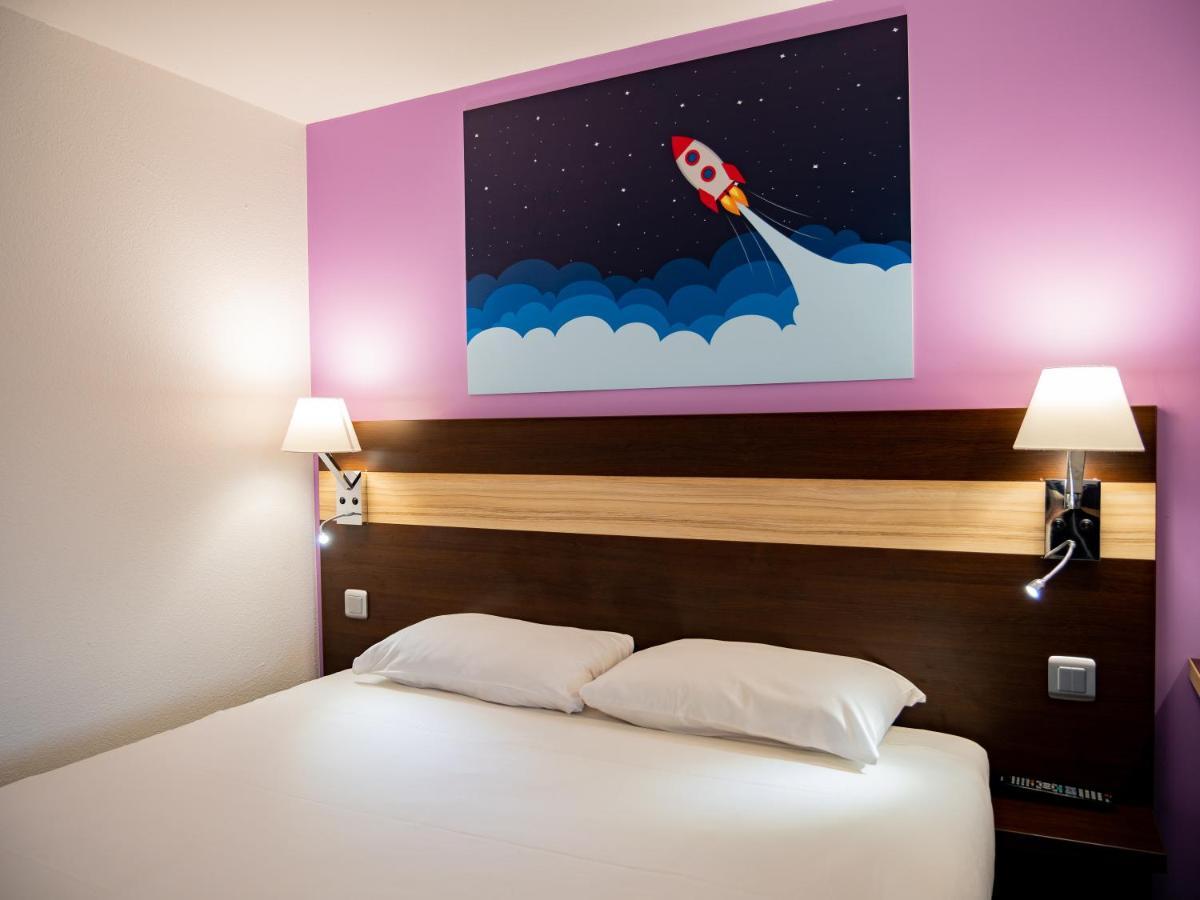 Contact Hotel Restaurant La Chaumiere Entre Orgeval Et Flins A13 Sortie 8 Les Mureaux Εξωτερικό φωτογραφία
